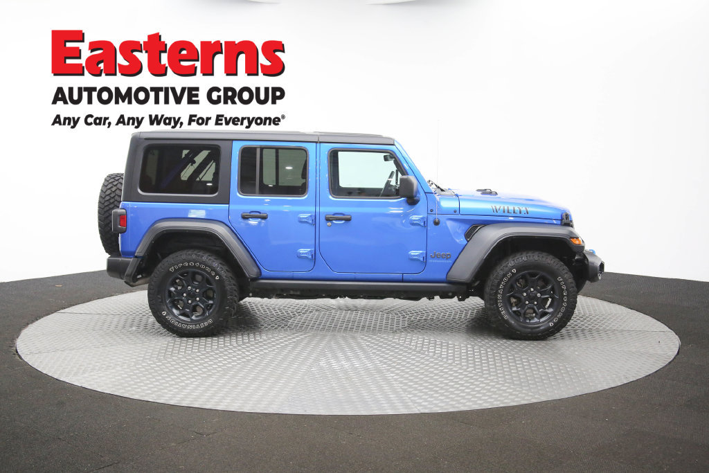 Used 2023 Jeep Wrangler Unlimited w/ Cold Weather Group AWD/4WD image 43