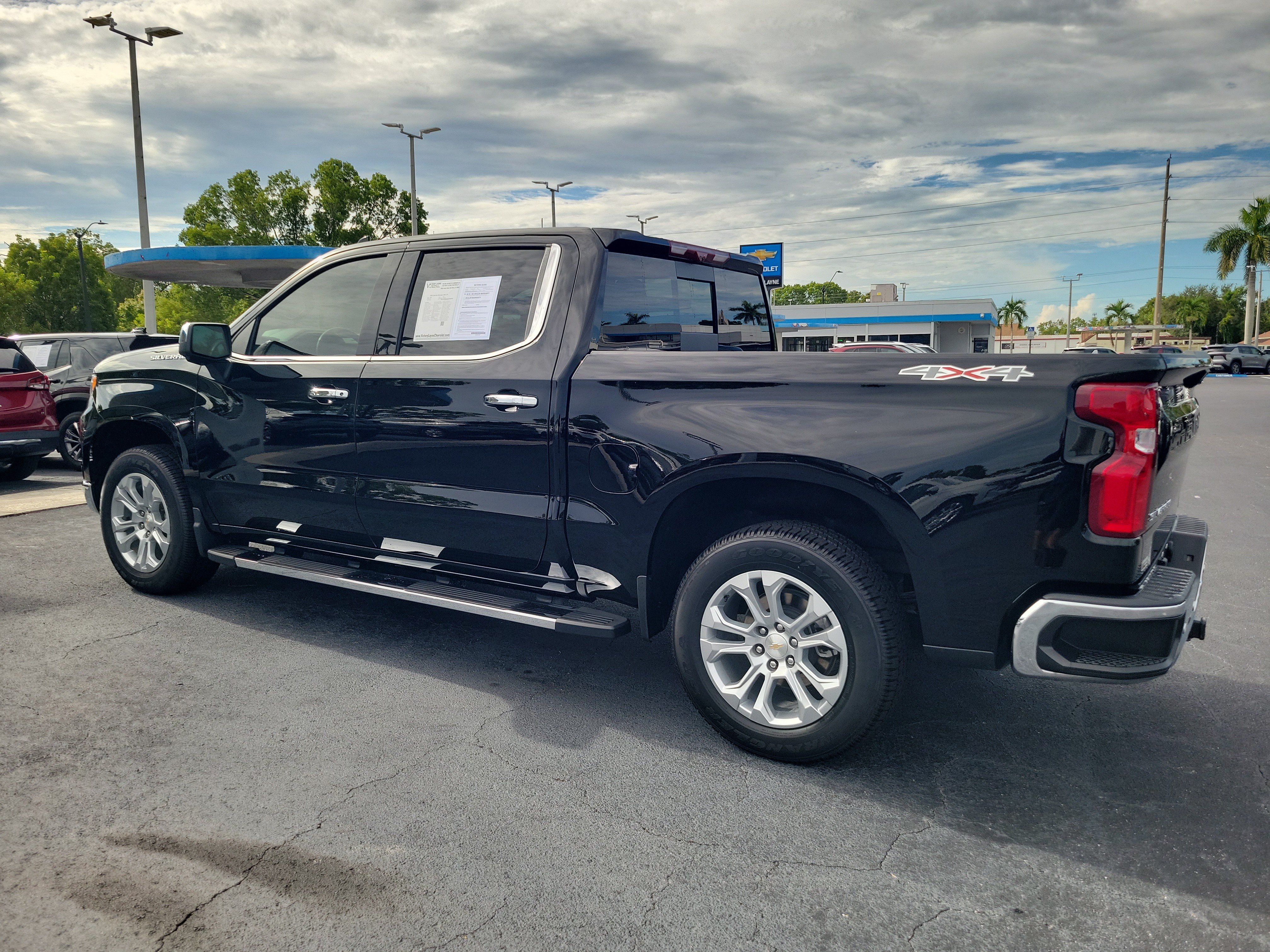 Used 2025 Chevrolet Silverado 1500 LTZ w/ Technology Package AWD/4WD image 3