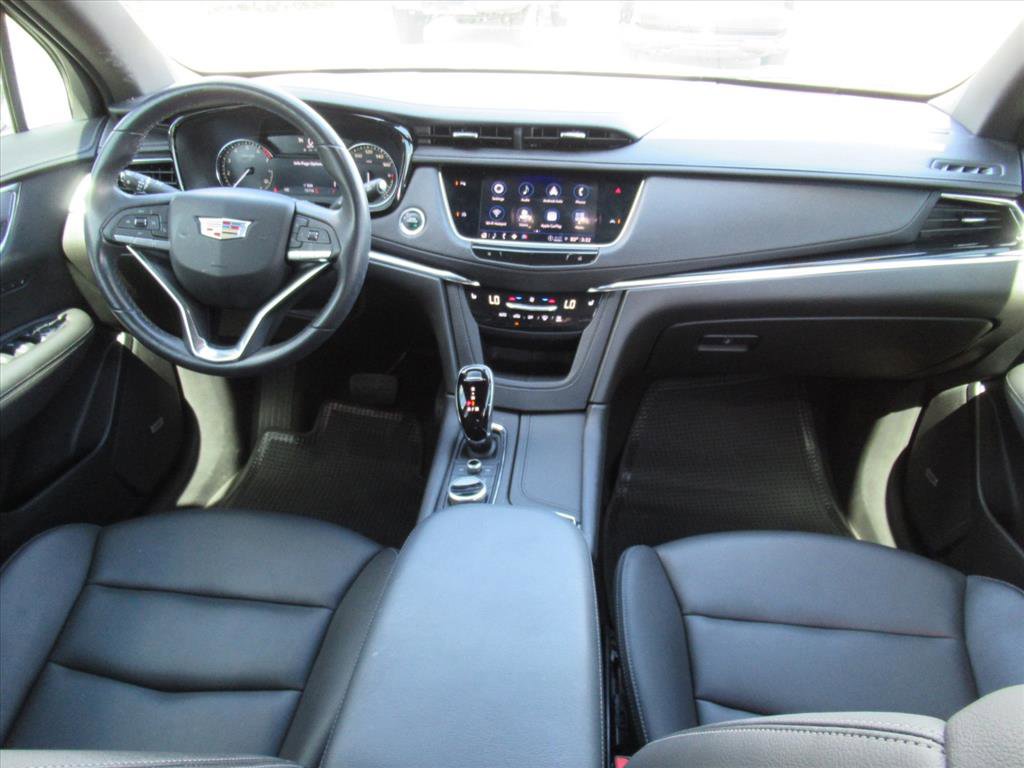 Used 2022 Cadillac XT6 Luxury image 11
