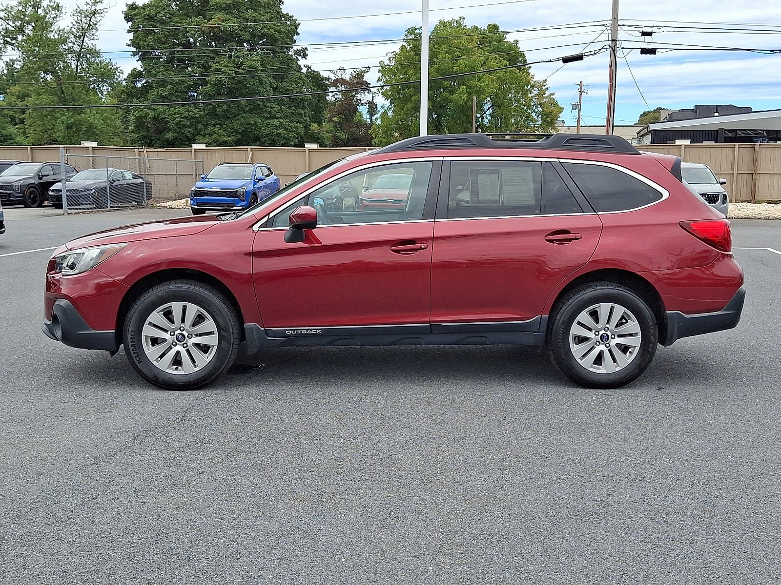 Used 2018 Subaru Outback 2.5i Premium AWD/4WD image 8