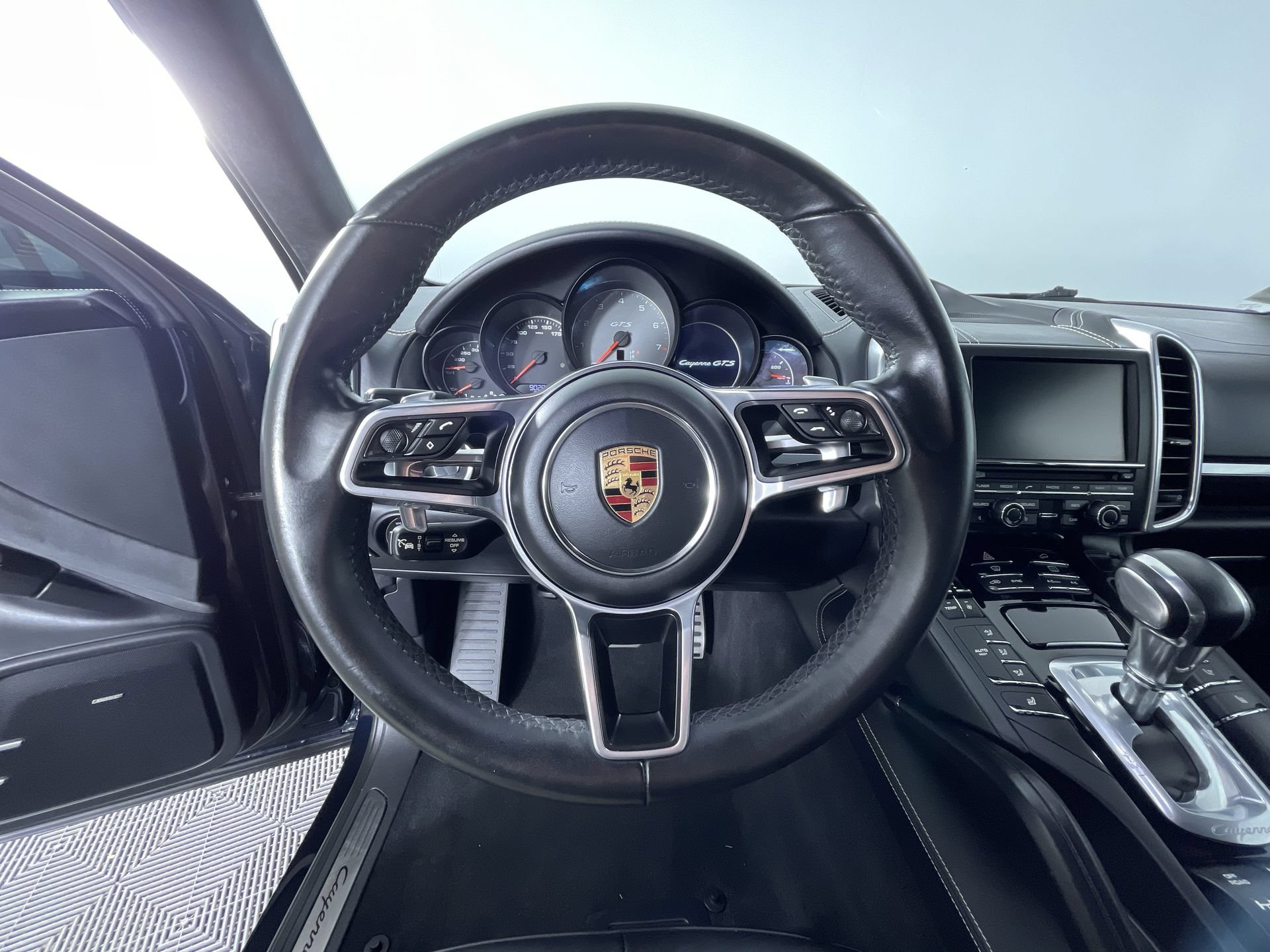Used 2016 Porsche Cayenne GTS AWD/4WD image 15