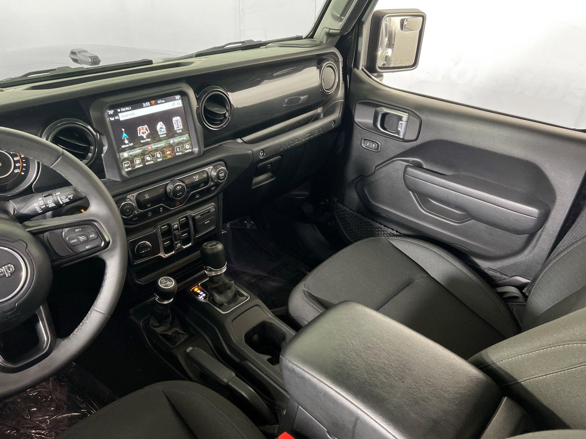 Used 2023 Jeep Wrangler Unlimited Sport image 22