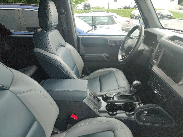 Used 2024 Ford Bronco Outer Banks AWD/4WD image 23