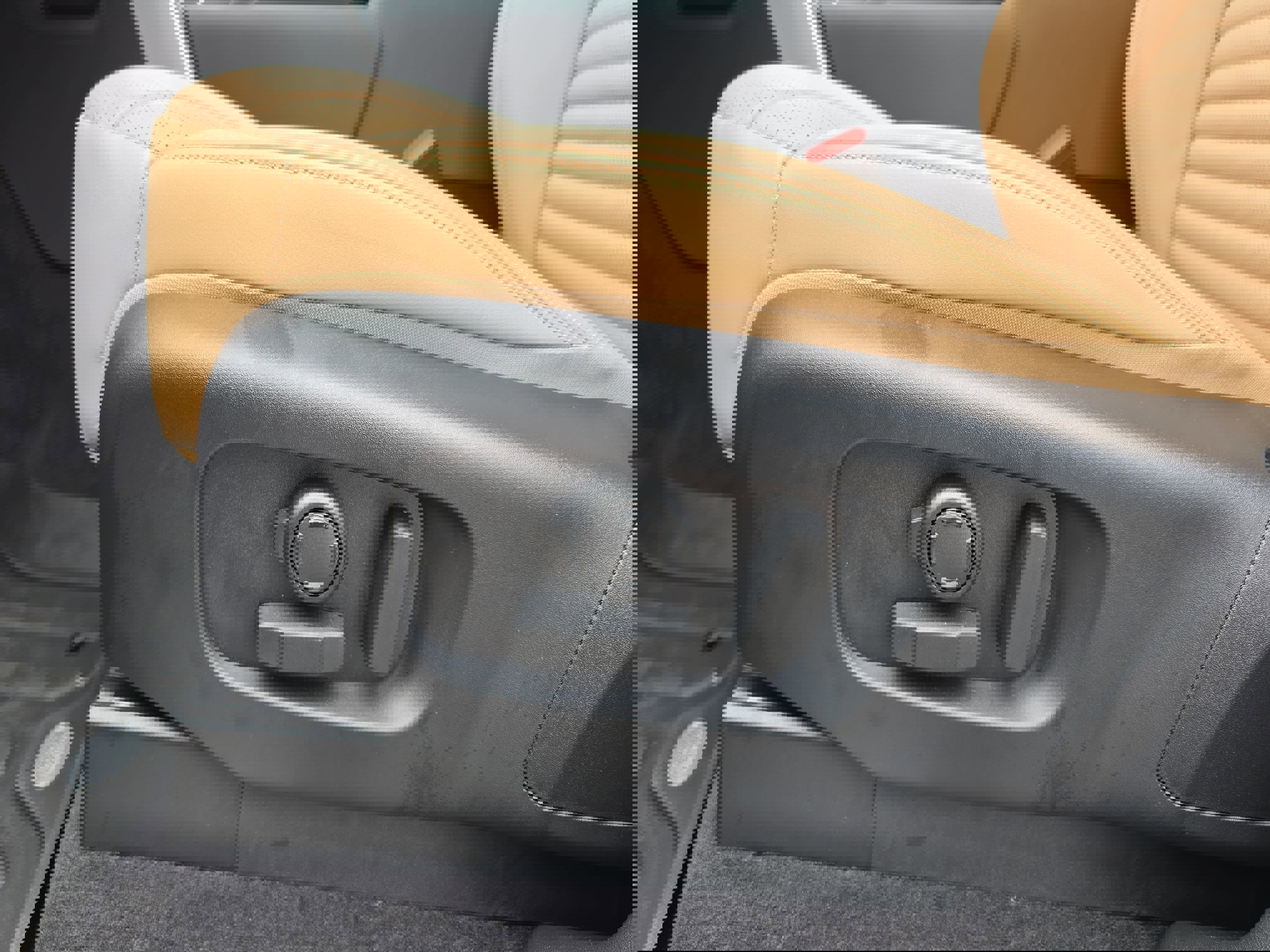 Certified 2025 Land Rover Discovery Dynamic SE image 30