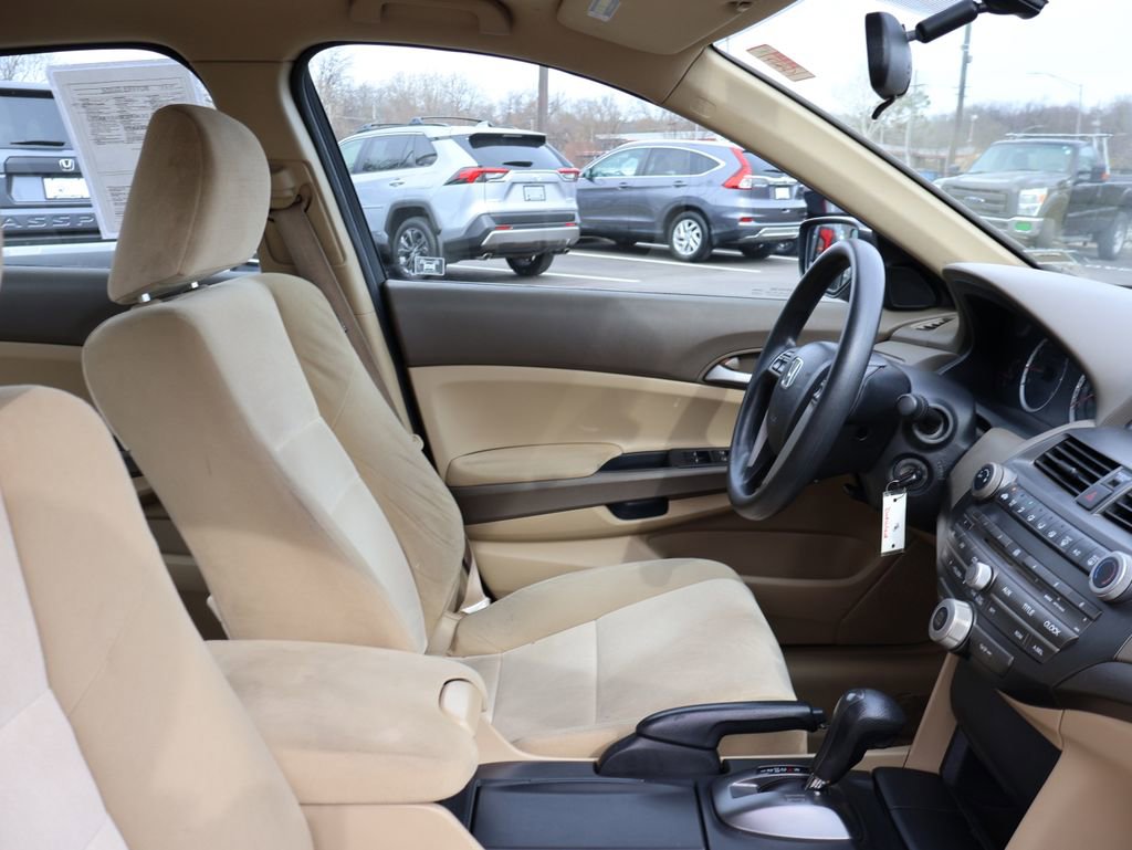 Used 2010 Honda Accord LX-P image 8