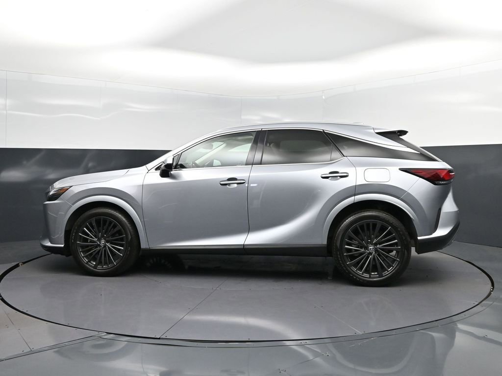 Used 2024 Lexus RX 350 Premium w/ Cold Area Package FWD image 4