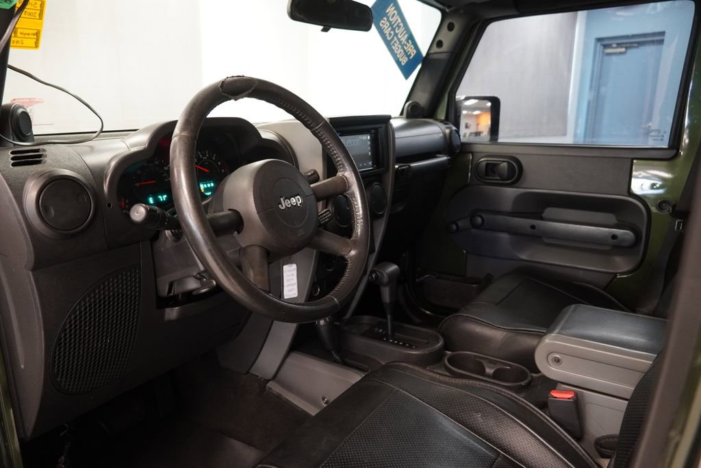 Used 2008 Jeep Wrangler Unlimited X AWD/4WD image 6