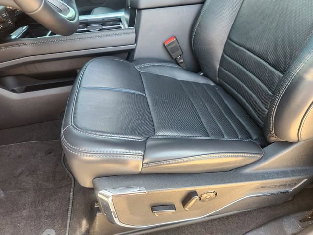 Used 2025 Ford F250 Platinum image 21