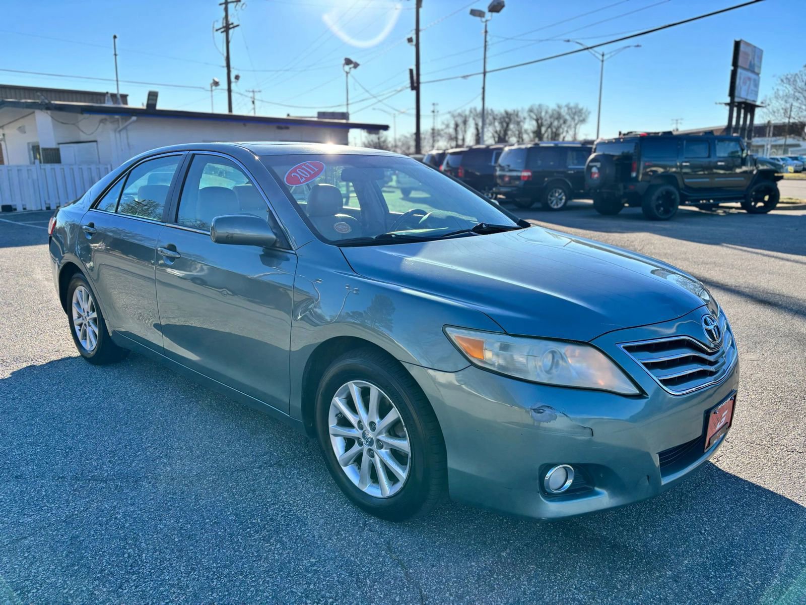 Used 2011 Toyota Camry XLE w/ XLE Extra-Value Pkg #1 image 8