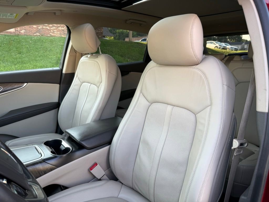 Used 2019 Lincoln Nautilus Reserve image 13