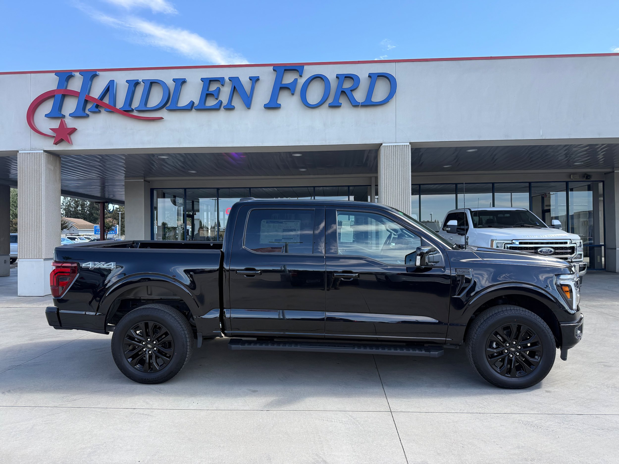 New 2026 Ford F150 Lariat w/ Equipment Group 501A Mid AWD/4WD image 8