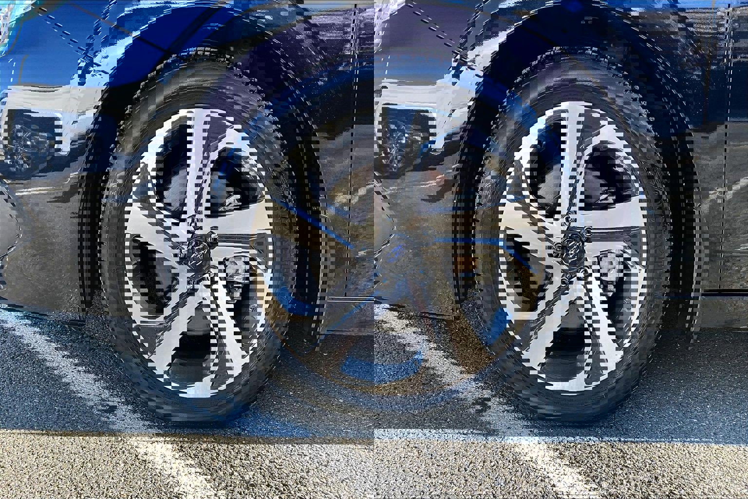 Used 2022 Subaru Legacy Limited w/ Popular Package #3 image 8