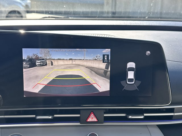 Used 2021 Hyundai Elantra Limited image 34