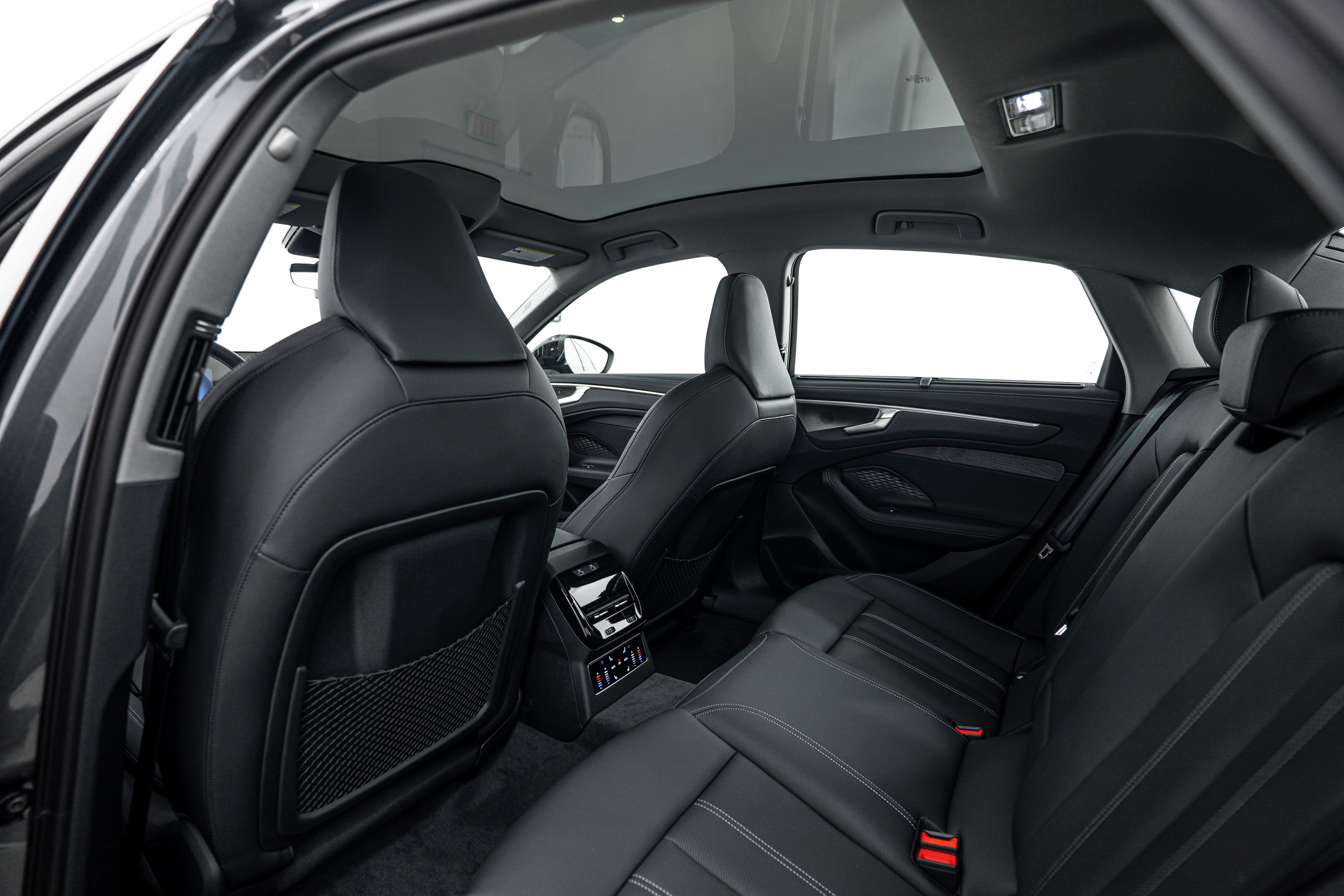 New 2026 Audi A6 Premium Plus AWD/4WD image 19