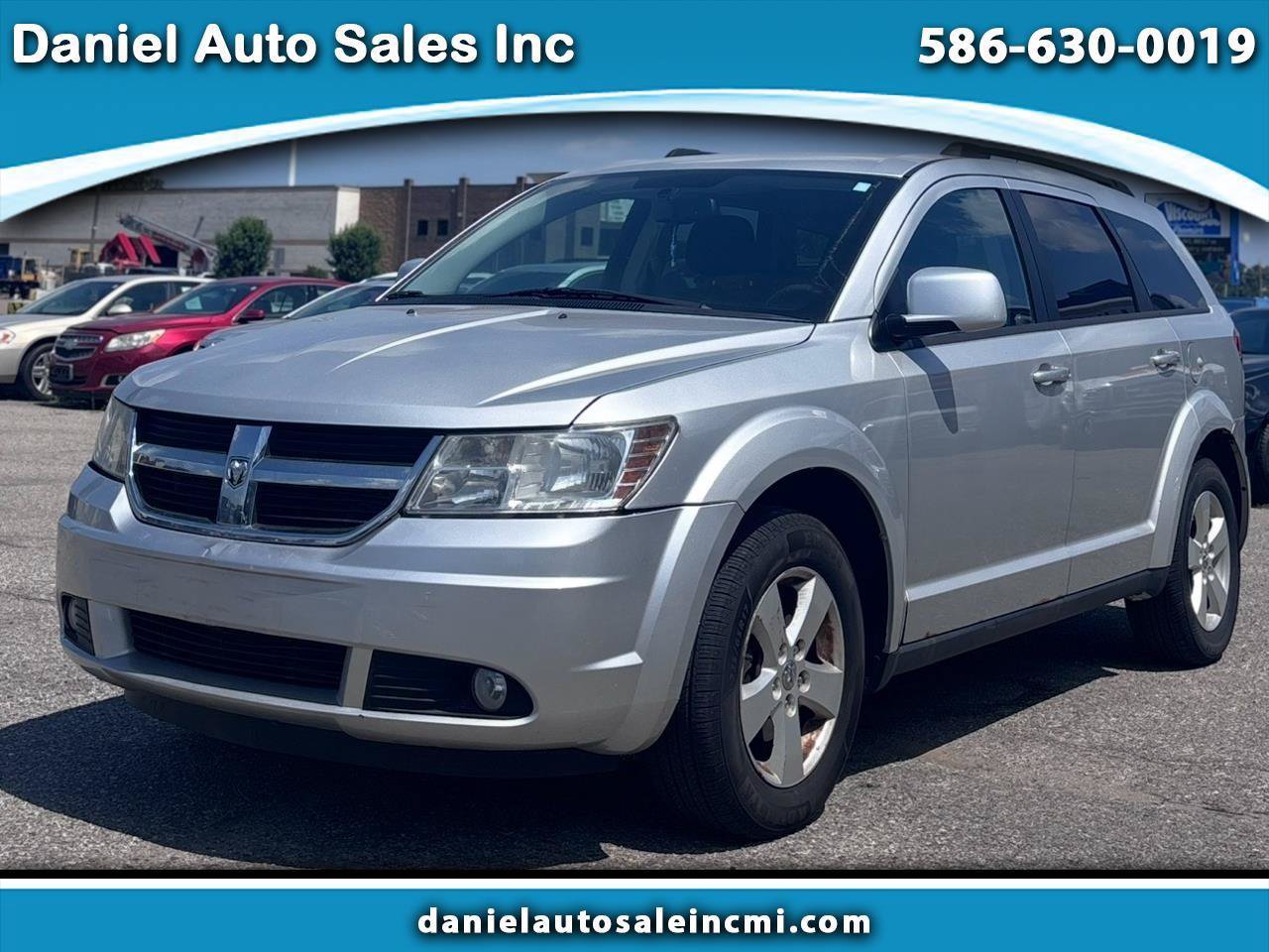 Used 2010 Dodge Journey SXT FWD image 1