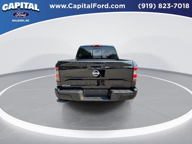 Used 2025 Nissan Frontier SV RWD image 7
