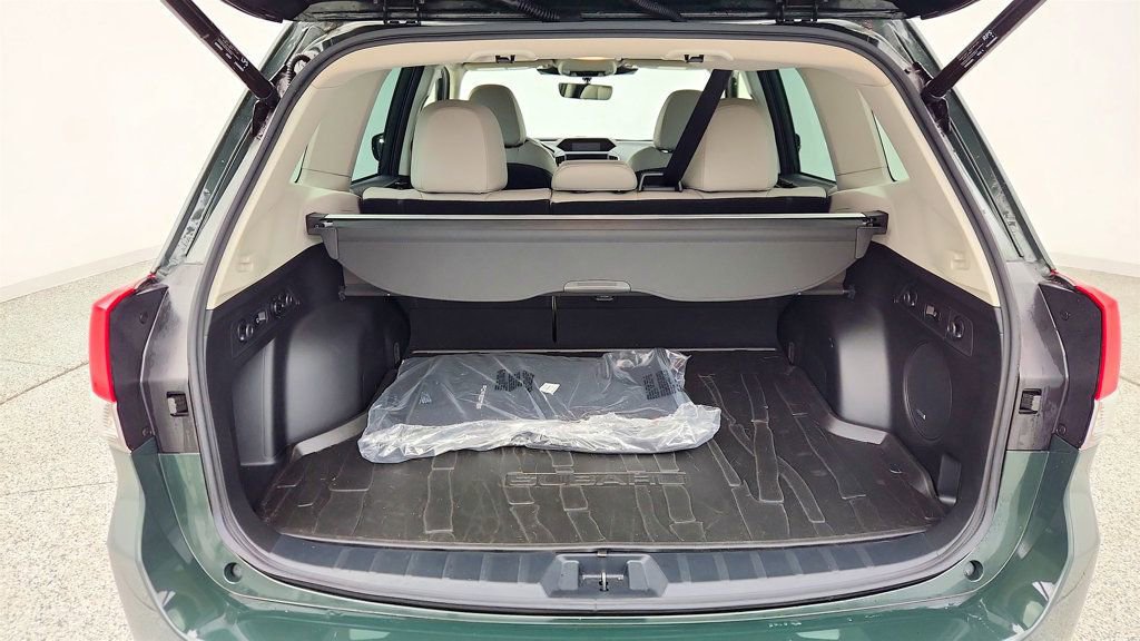 Used 2023 Subaru Forester Limited AWD/4WD image 19