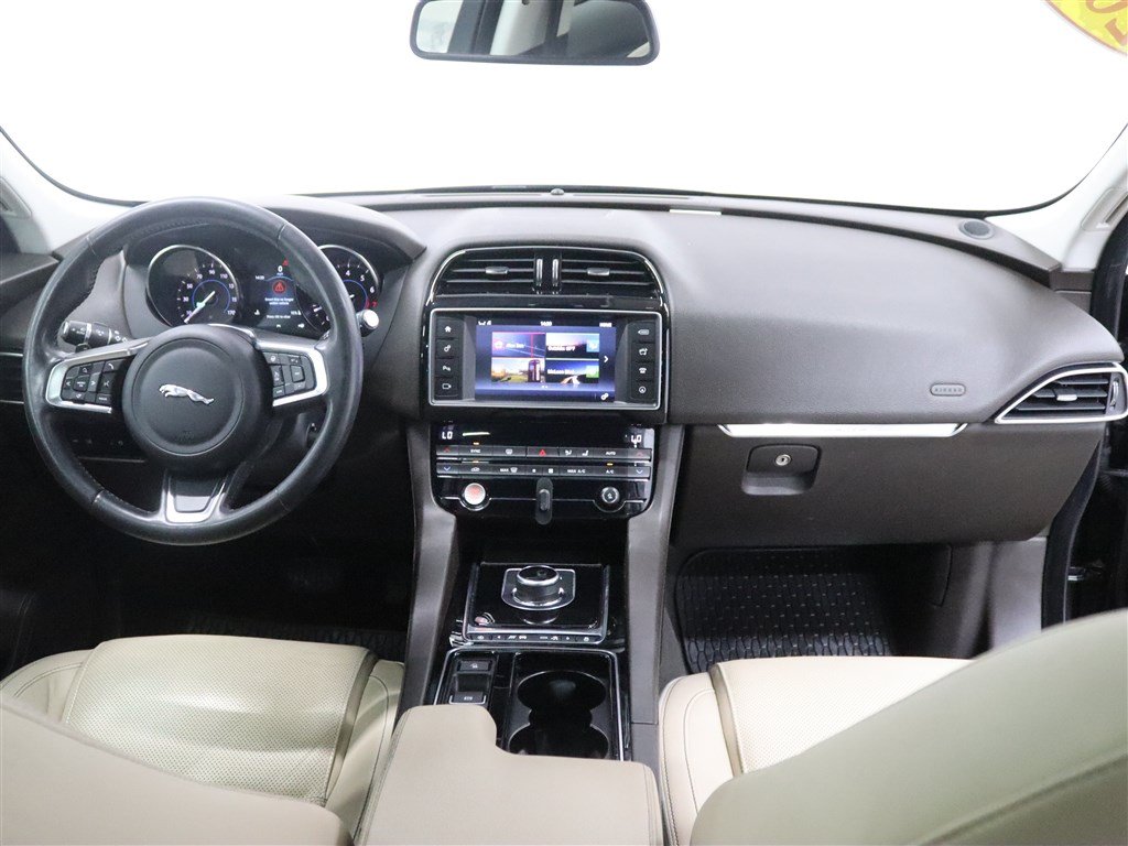 Used 2018 Jaguar F-PACE Prestige AWD/4WD image 25