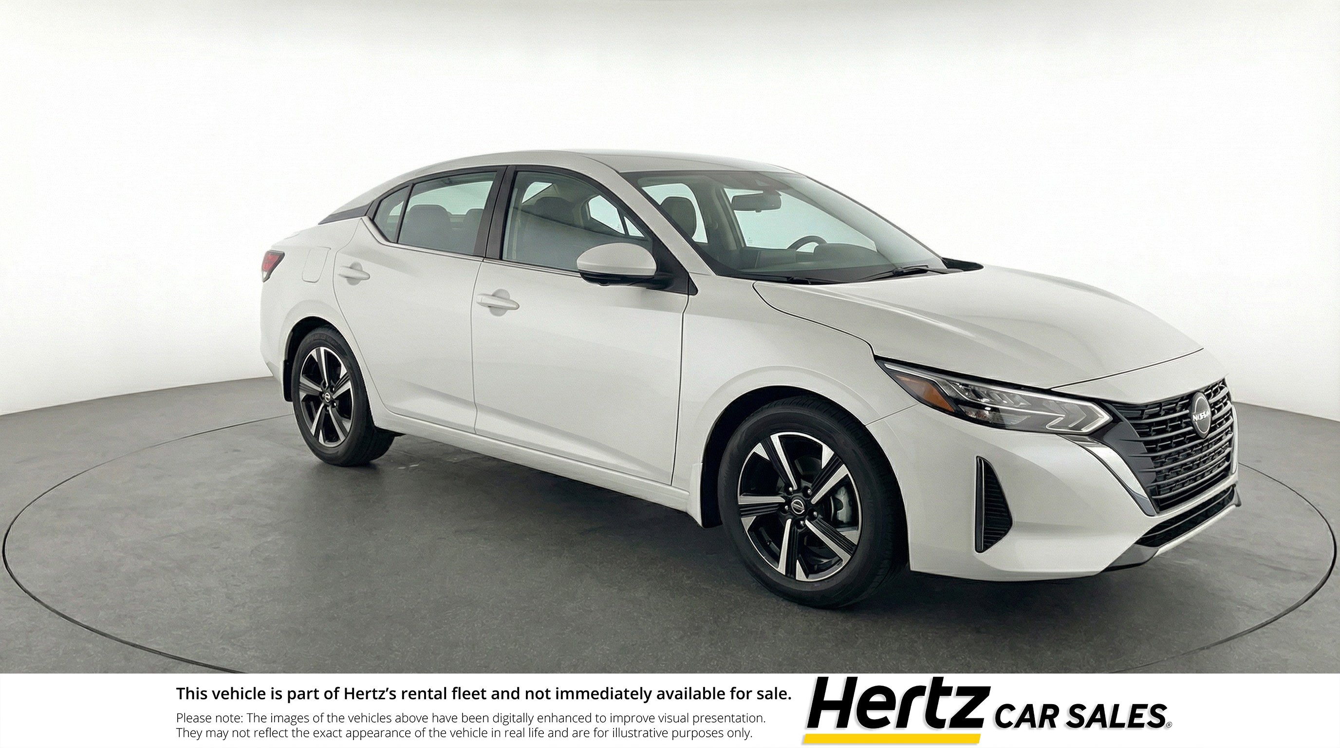 Used 2025 Nissan Sentra SV image 1