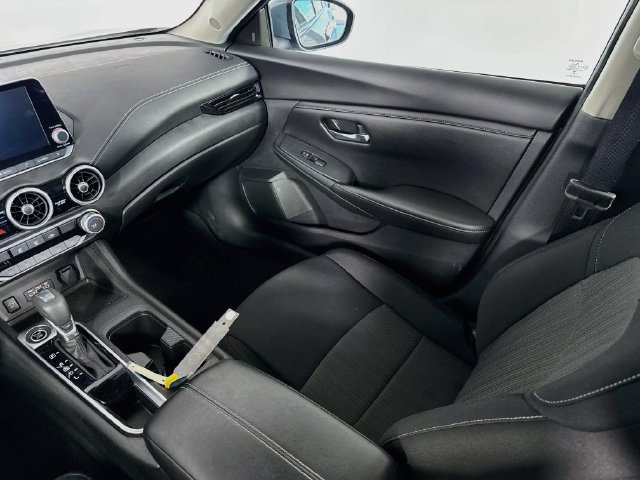 Used 2024 Nissan Sentra SV FWD image 22