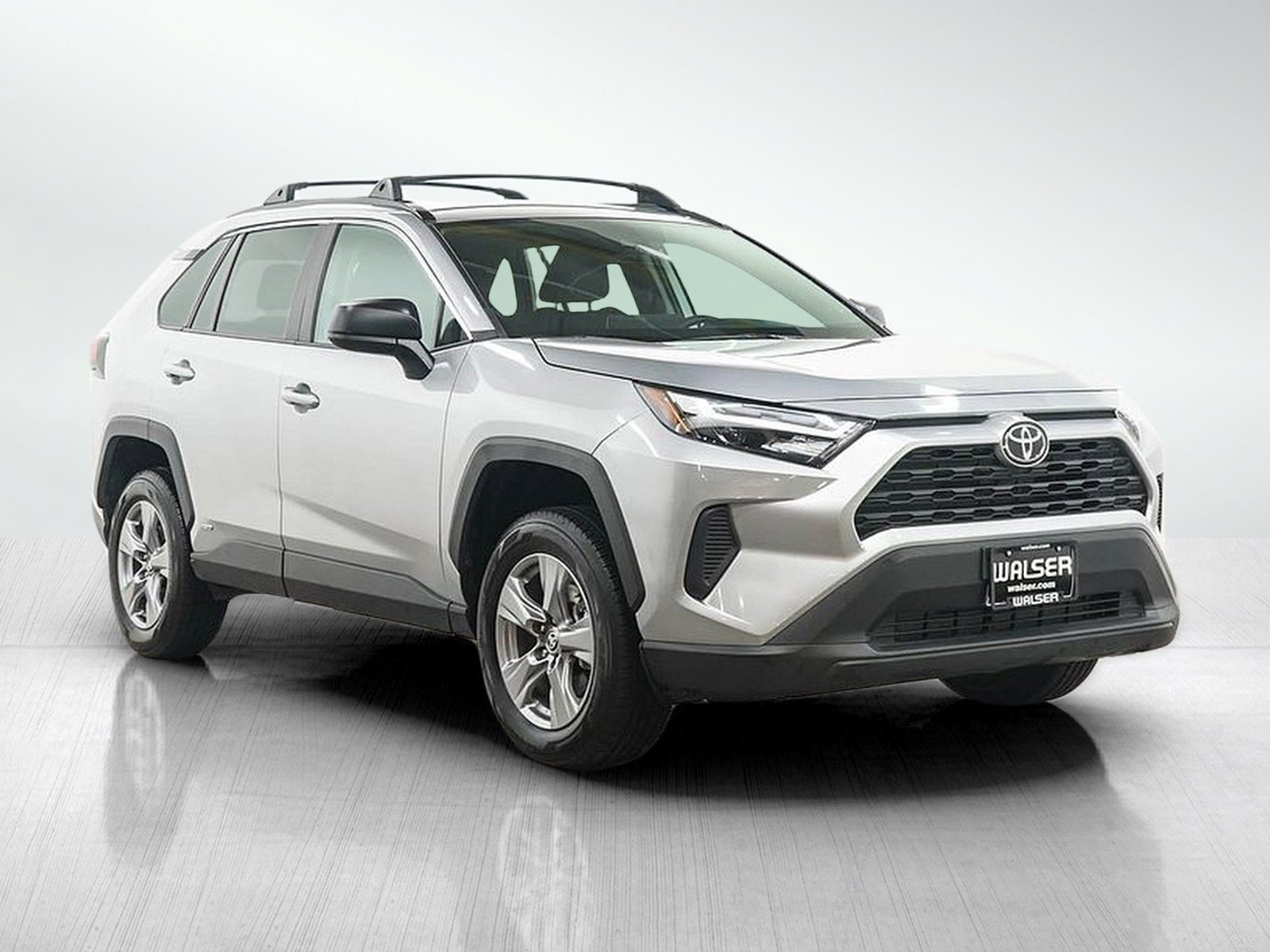 Used 2025 Toyota RAV4 LE AWD/4WD image 7