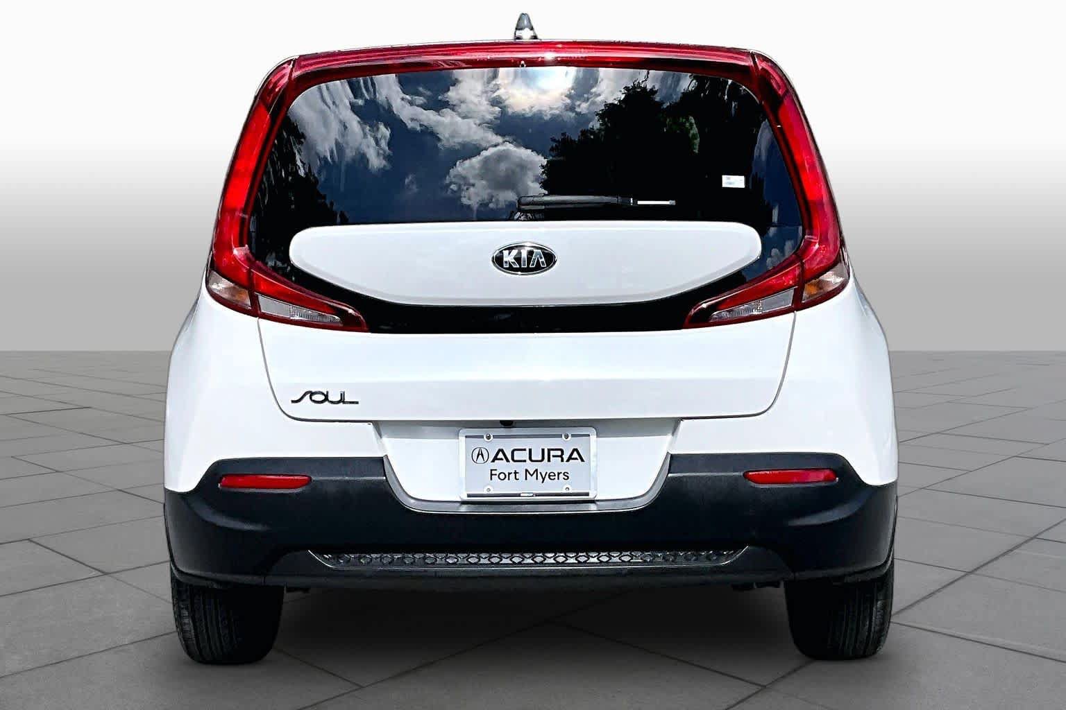 Used 2020 Kia Soul LX FWD image 5
