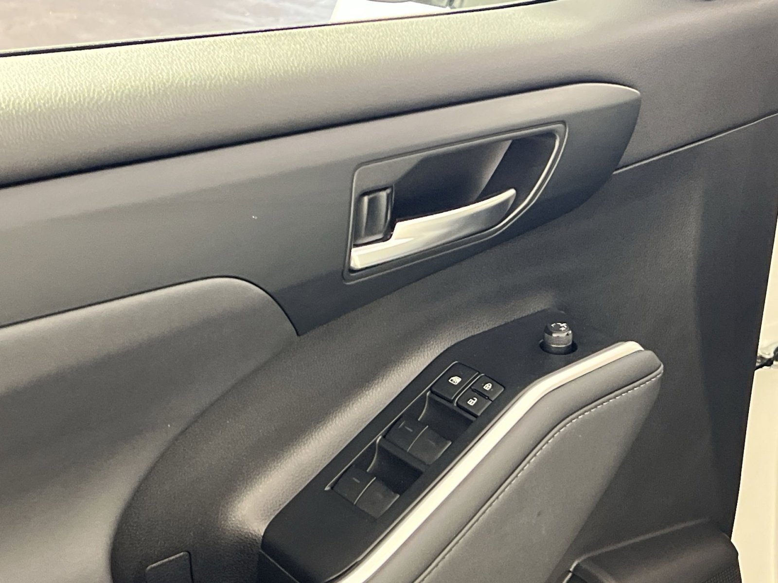 Used 2023 Toyota Highlander XSE image 15