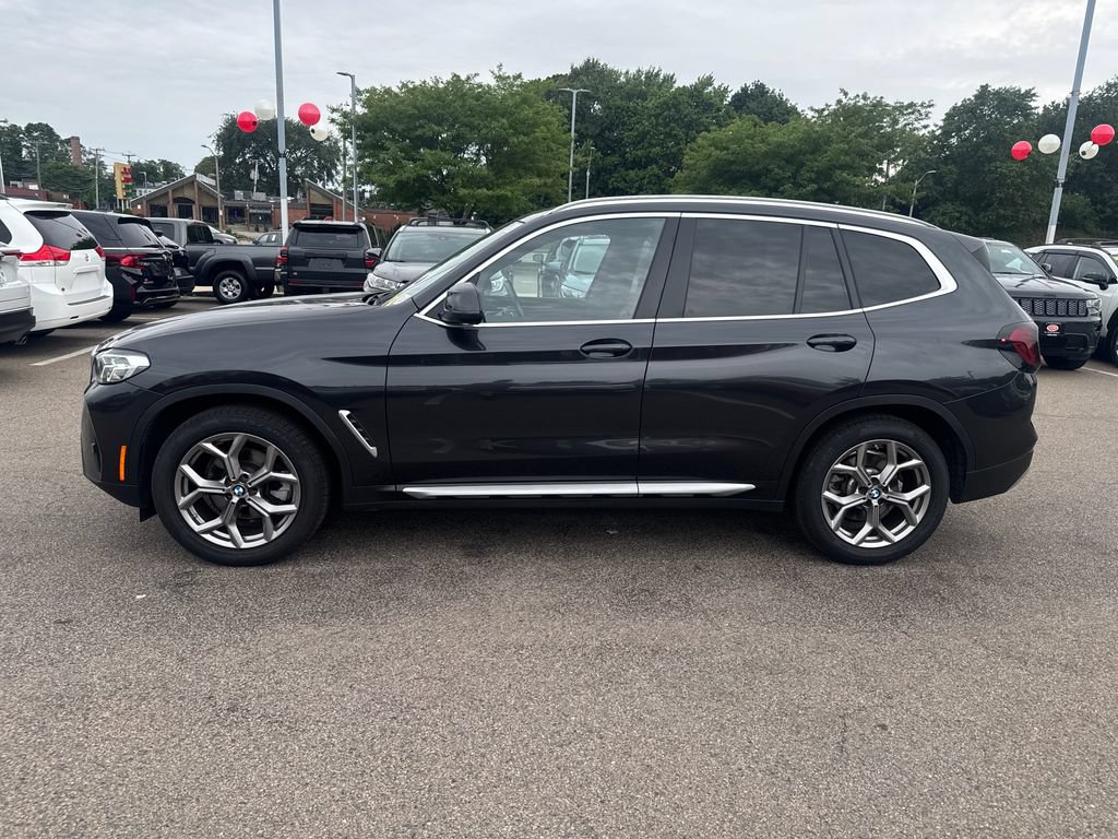 Used 2023 BMW X3 xDrive30i w/ Premium Package w/ZPA AWD/4WD image 4