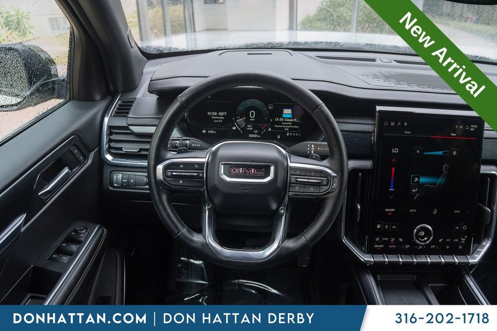 Used 2025 GMC Acadia Elevation FWD image 5