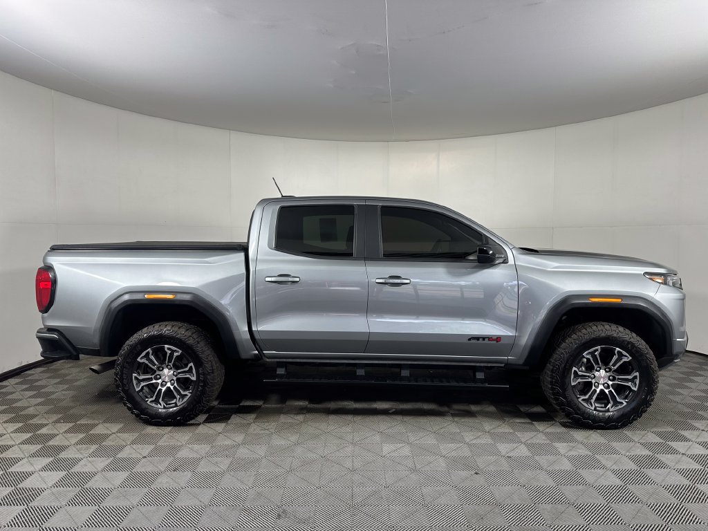 Used 2024 GMC Canyon AT4 AWD/4WD image 6