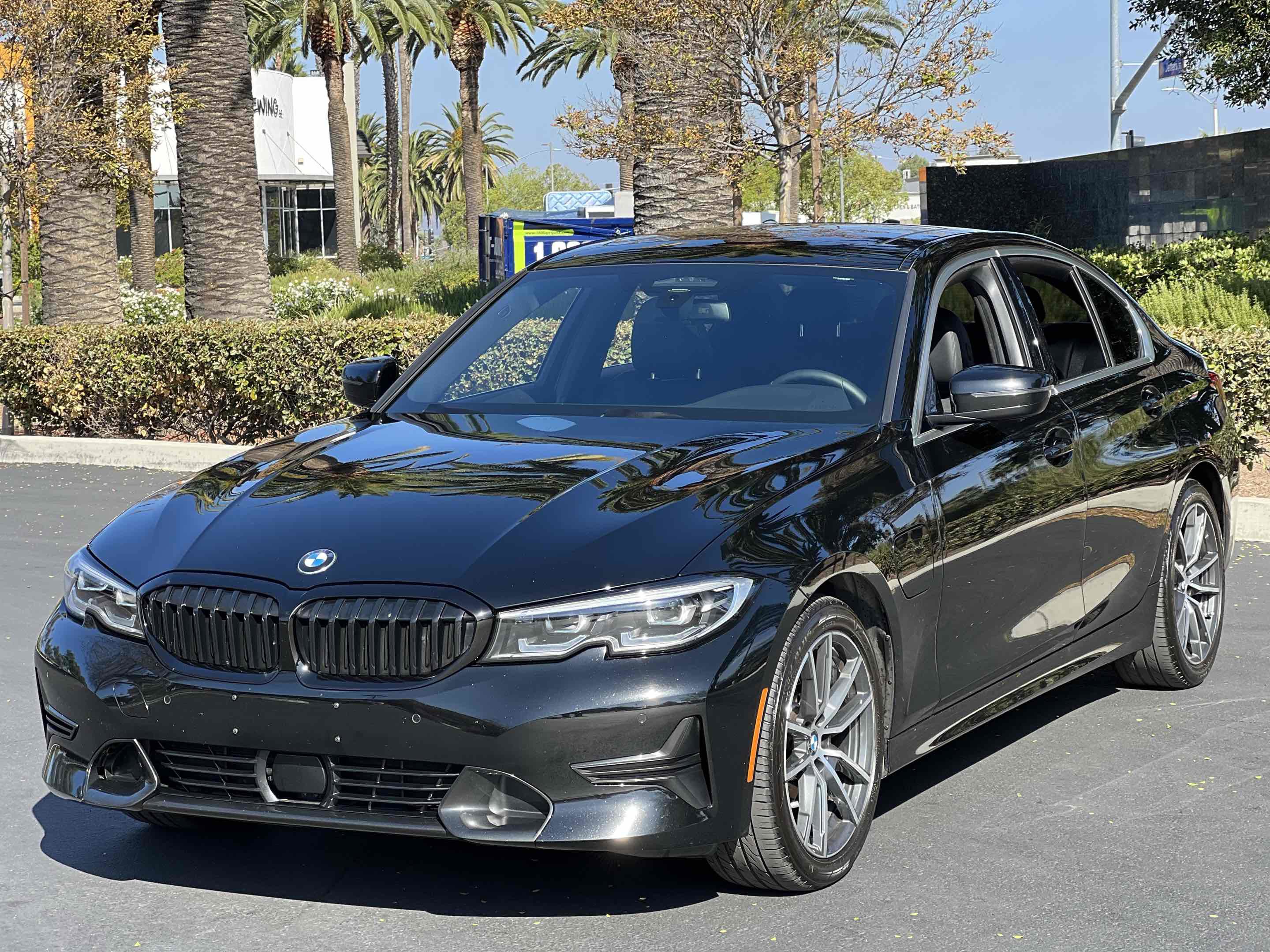 Used 2021 BMW 330e image 26