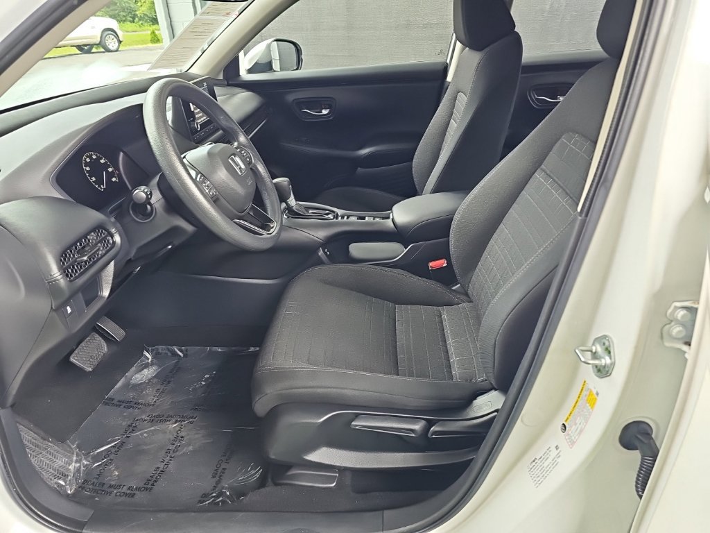 Used 2024 Honda HR-V LX image 33