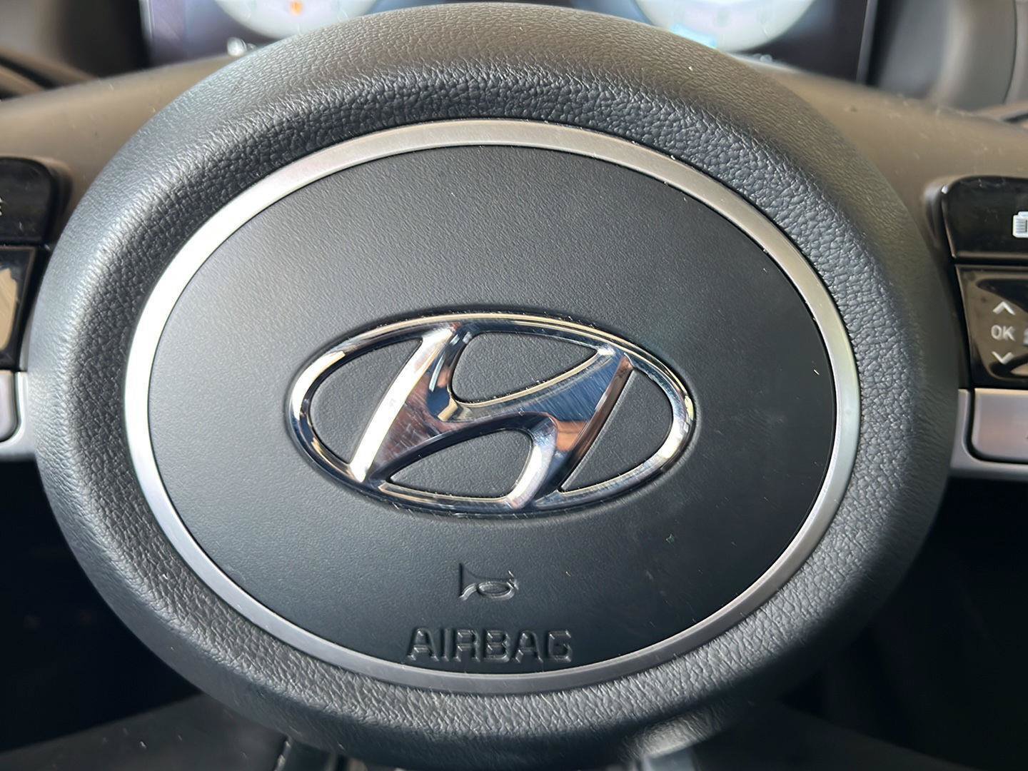 Used 2022 Hyundai Santa Cruz Limited AWD/4WD image 20
