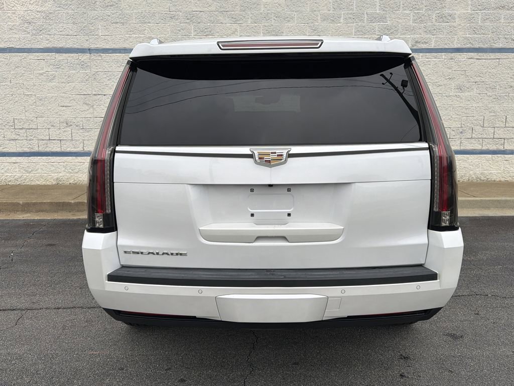 Used 2016 Cadillac Escalade Platinum image 6