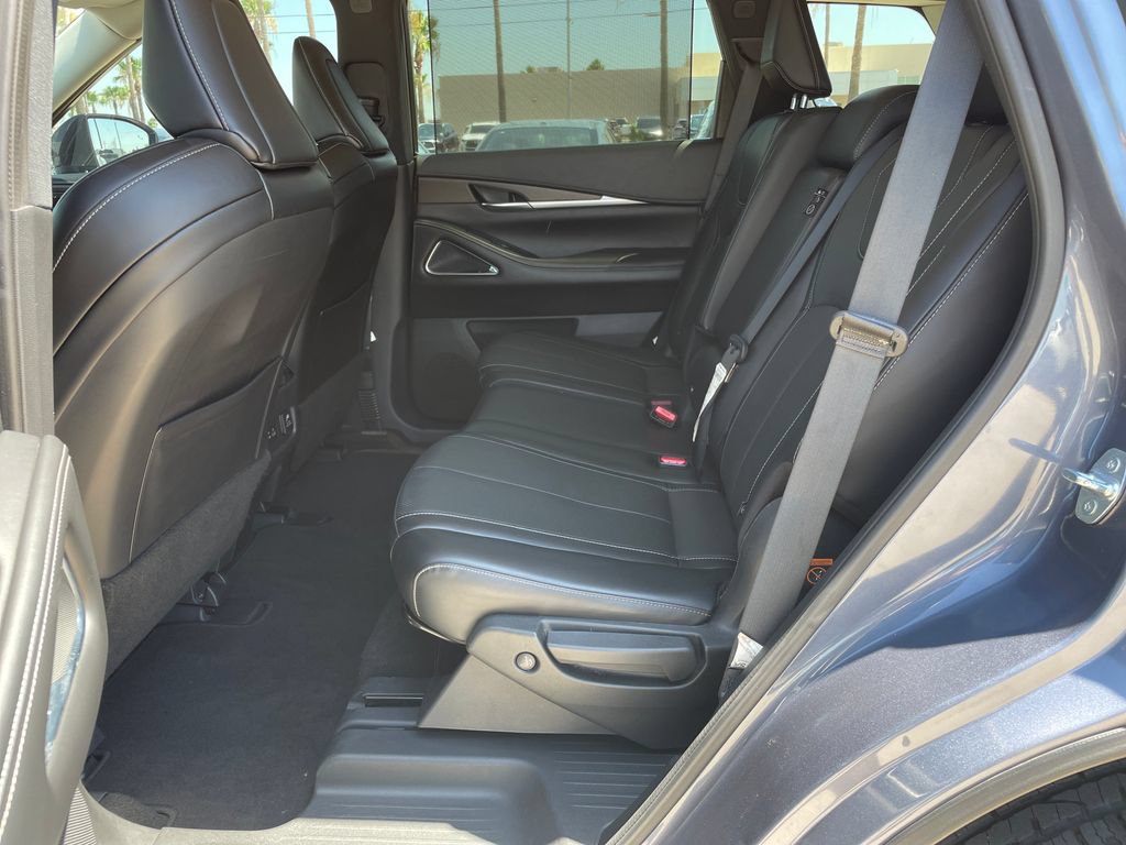 Used 2023 INFINITI QX60 Sensory w/ Vision Package AWD/4WD image 25