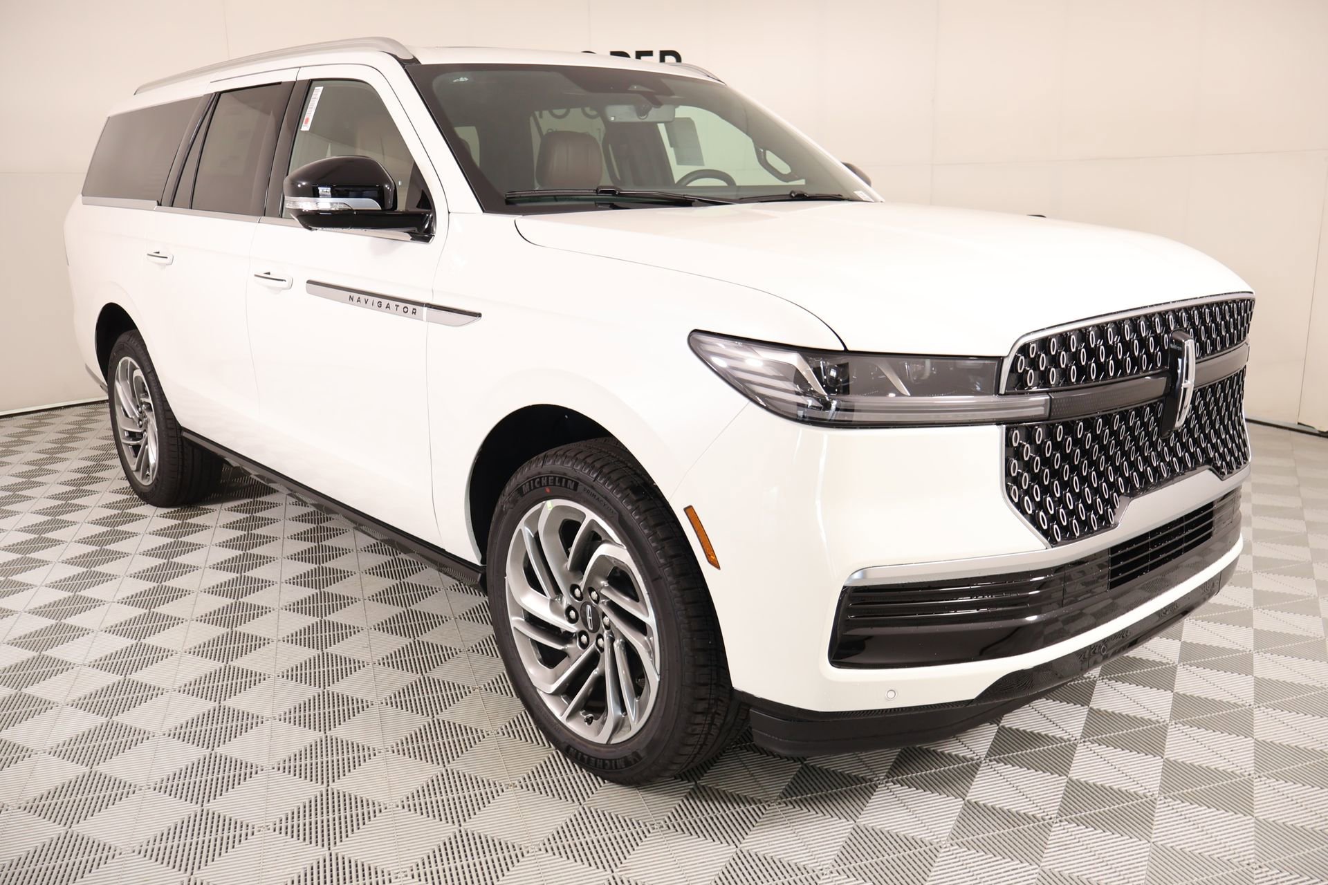 New 2026 Lincoln Navigator L Reserve AWD/4WD image 1