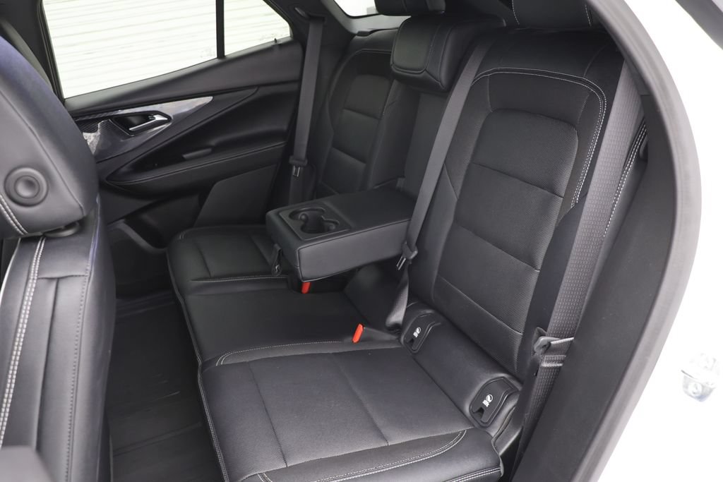 Used 2025 Chevrolet Blazer EV LT AWD/4WD image 11