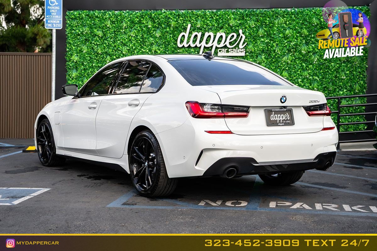 Used 2021 BMW 330e w/ M Sport Package image 8