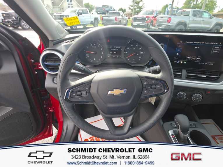 New 2026 Chevrolet Trax LS w/ LS Convenience Package FWD image 14