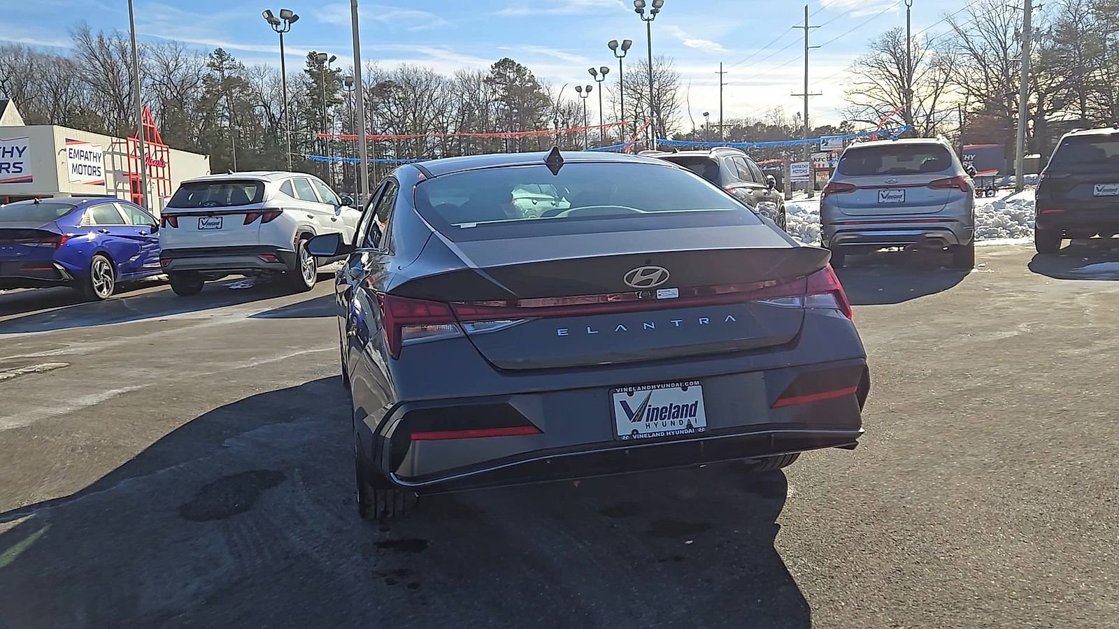 Used 2025 Hyundai Elantra SEL image 7