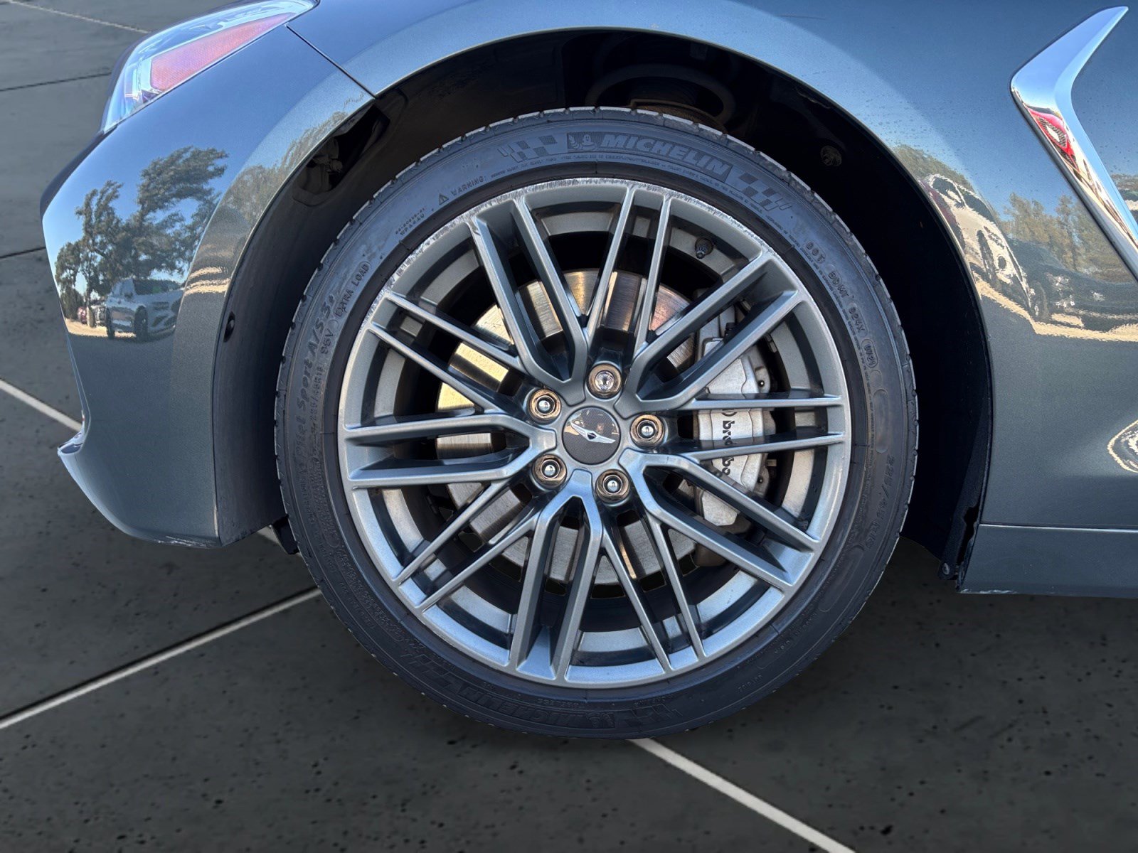 Used 2019 Genesis G70 3.3T Design image 14