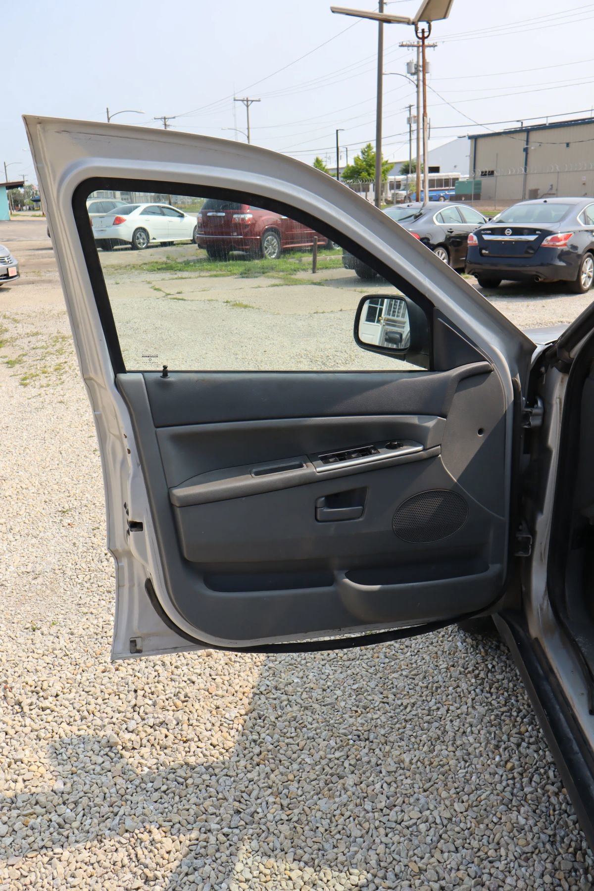 Used 2005 Jeep Grand Cherokee Laredo image 10