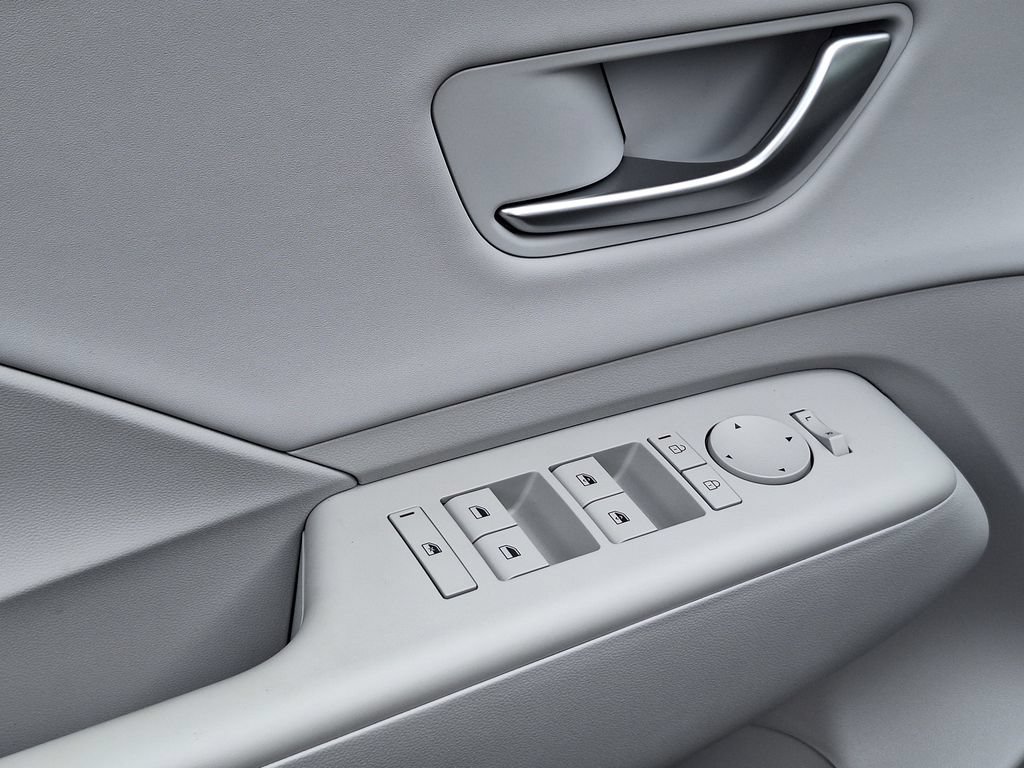 New 2026 Hyundai Kona SEL Premium AWD/4WD image 9