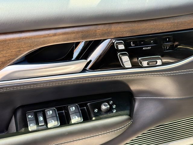 Used 2022 Jeep Grand Wagoneer Series II image 19