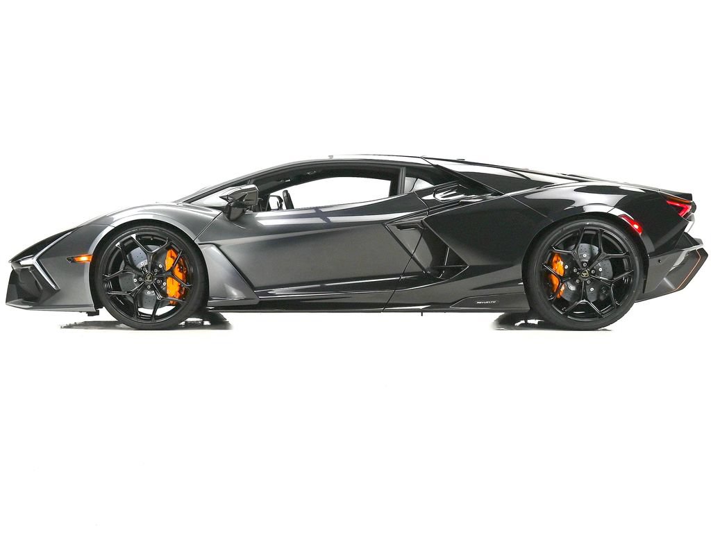 Used 2026 Lamborghini Revuelto AWD/4WD image 11