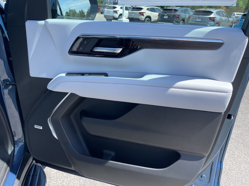 New 2026 Chevrolet Tahoe Premier w/ Sun And Tow Package AWD/4WD image 31
