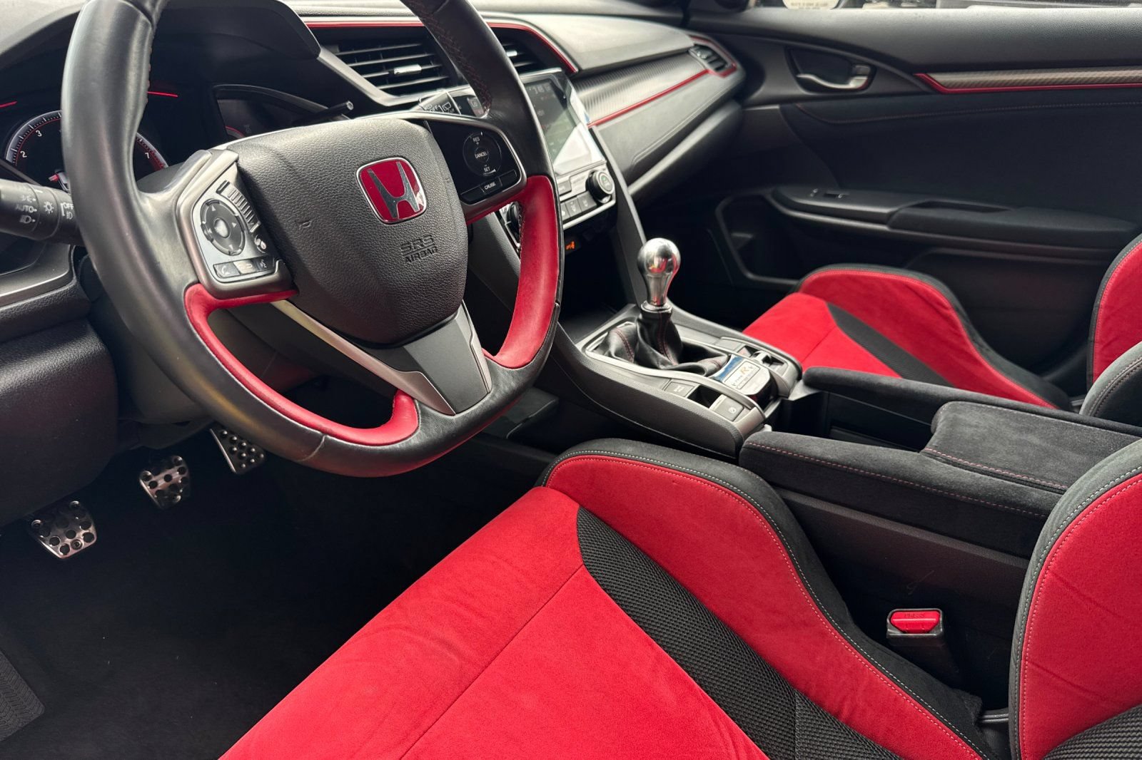 Certified 2018 Honda Civic Type R image 10