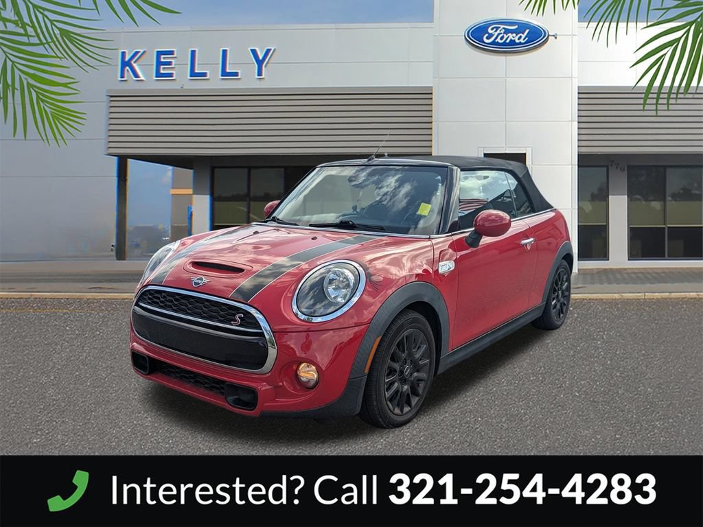 Used 2019 MINI Cooper S w/ Signature Upholstery Package FWD image 2