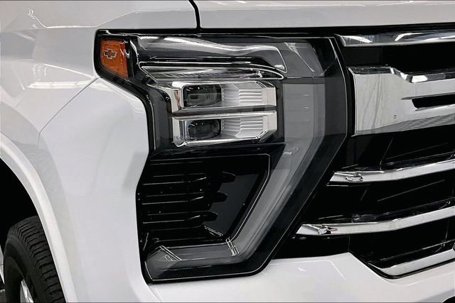 Used 2024 Chevrolet Silverado 3500 LTZ image 34