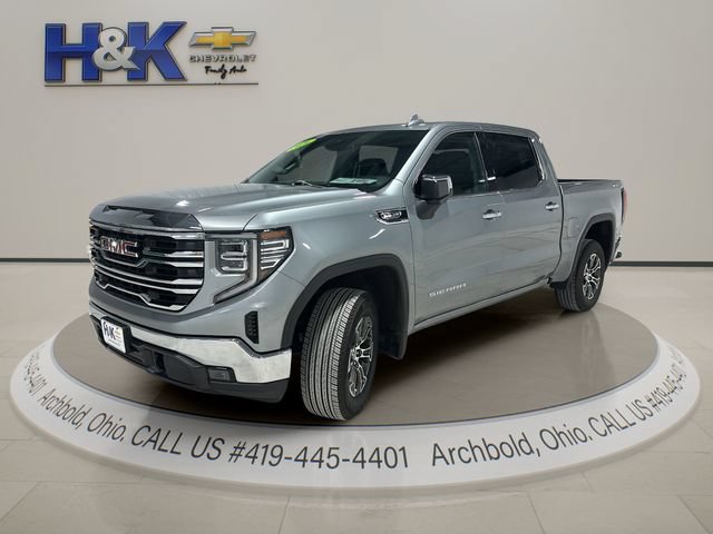 Used 2026 GMC Sierra 1500 SLT AWD/4WD image 3